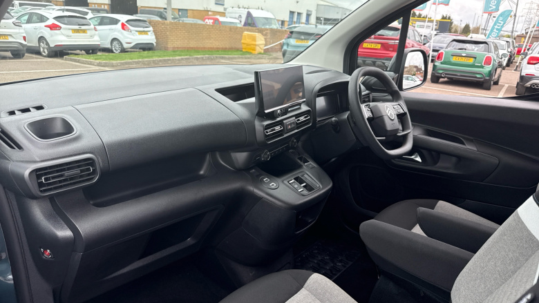 Citroen Berlingo 100kW Plus XL 52kWh 5dr Auto [7 Seat] Electric Estate